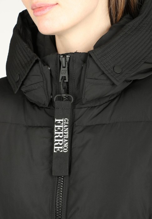 пуховик  универсального стиля с лицевой стороны