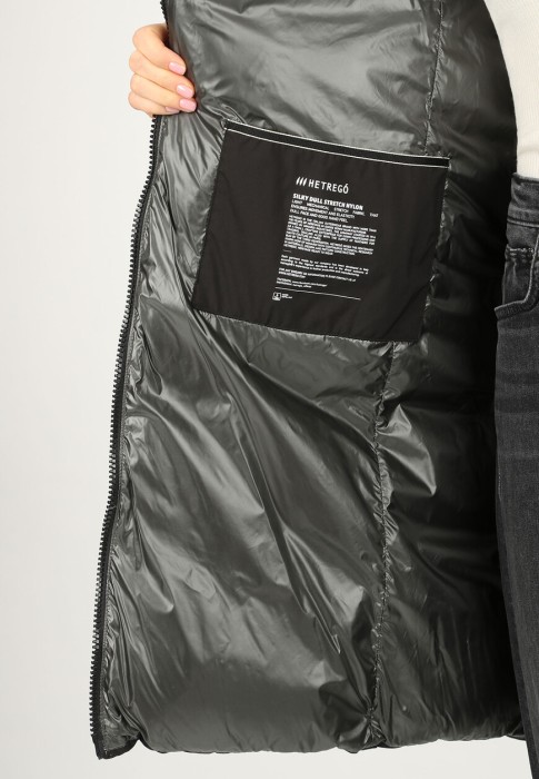 пуховик  универсального стиля с лицевой стороны