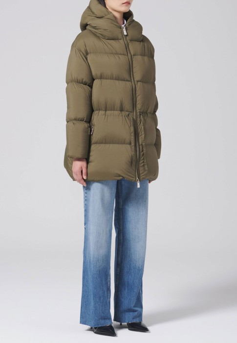 пуховик  от бренда bacon вид слева