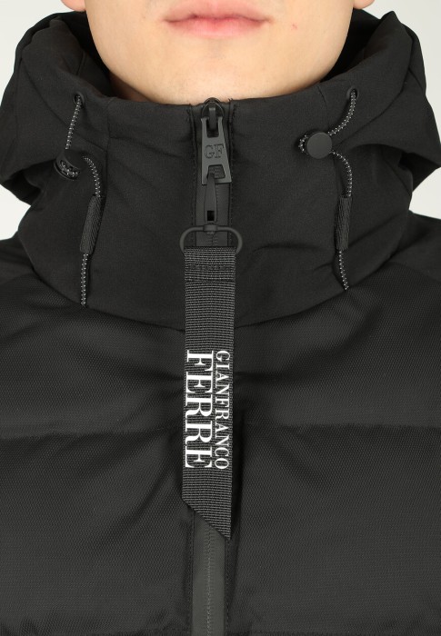 пуховик  из проверенных материалов спереди