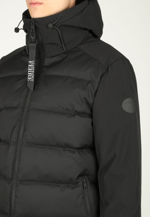 пуховик  универсального стиля с лицевой стороны