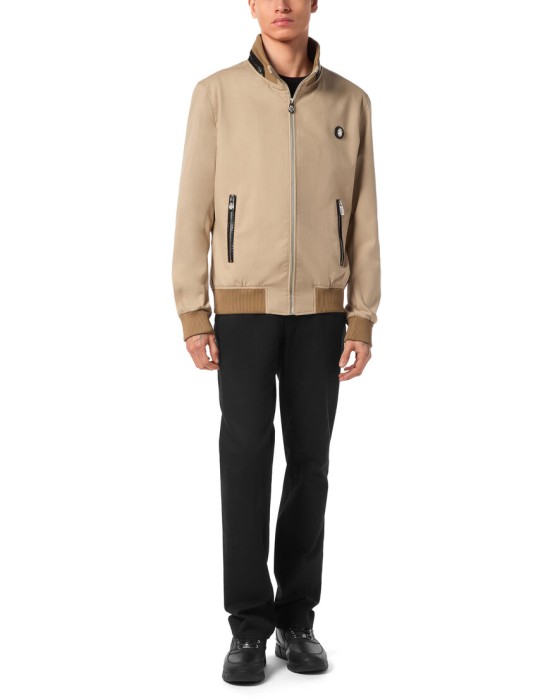 пуховик  из италии вид сбоку