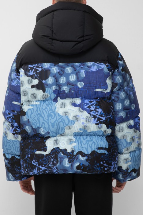 пуховик  от бренда off-white вид слева