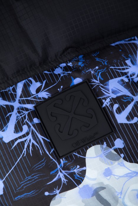 пуховик  для взрослого возраста с изнаночной стороны