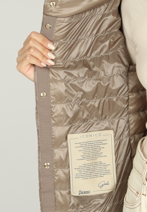 Продукция для женщин фото