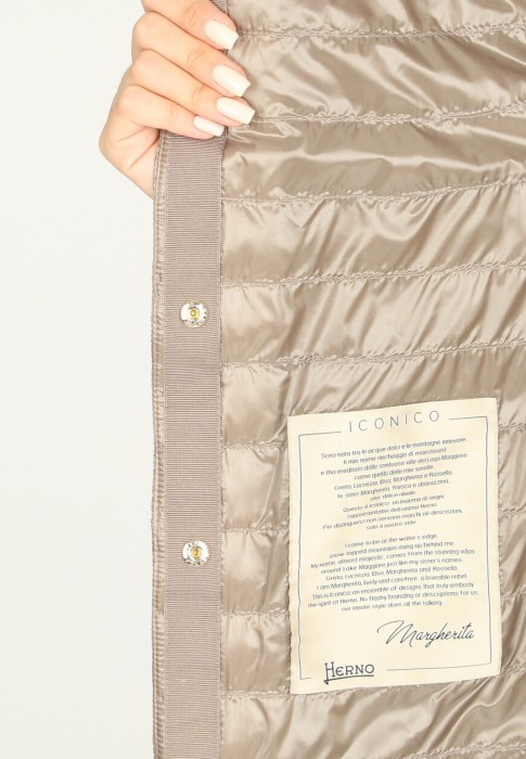 пуховик  из проверенных материалов спереди