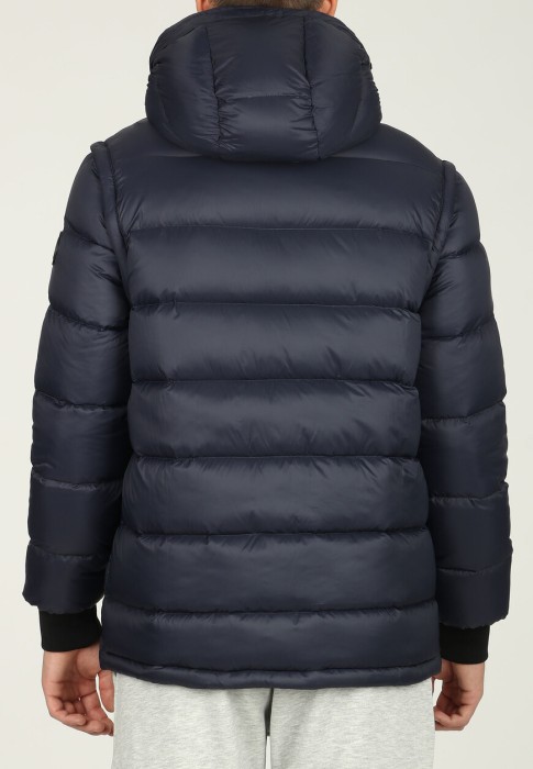 Товар синего цвета с внутренней стороны