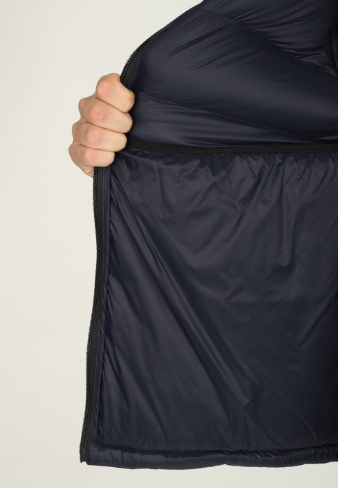 пуховик  универсального стиля с лицевой стороны