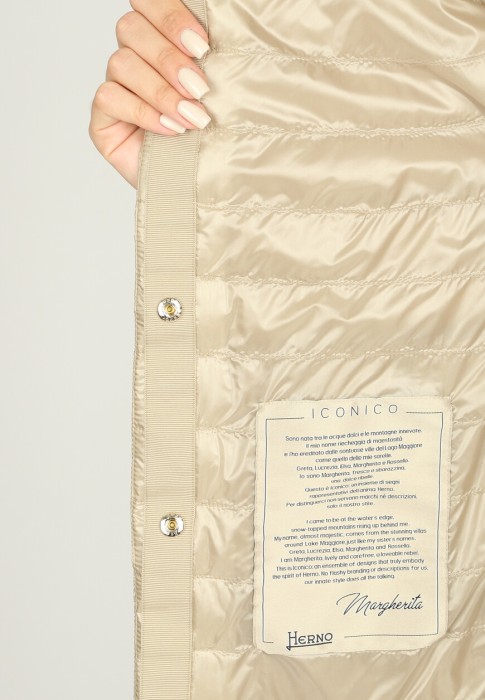 пуховик  из проверенных материалов спереди