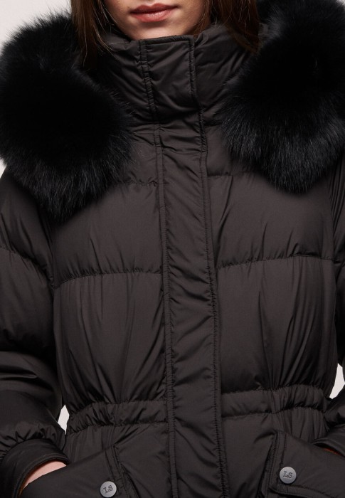 пуховик  из проверенных материалов спереди