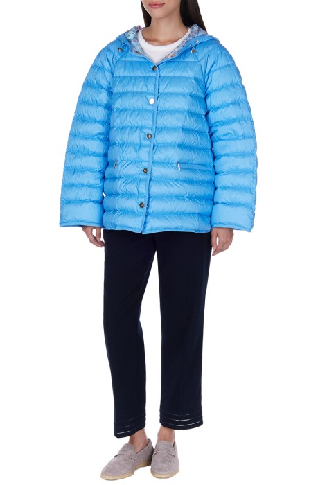 Товар синего цвета с внутренней стороны