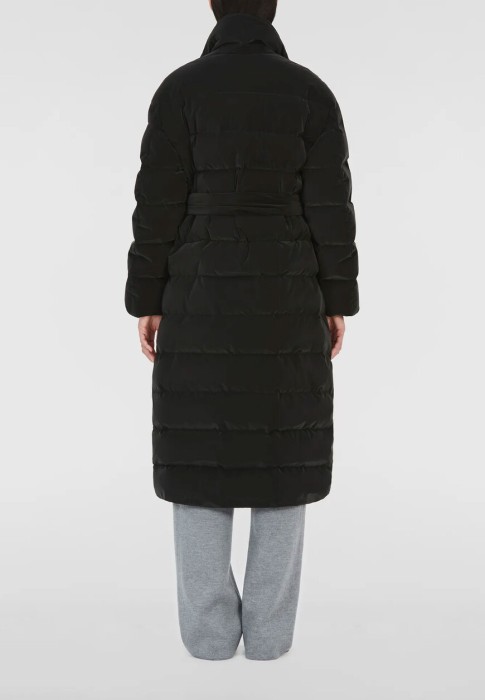 пуховик  из италии вид сбоку