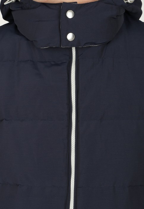 пуховик  универсального стиля с лицевой стороны