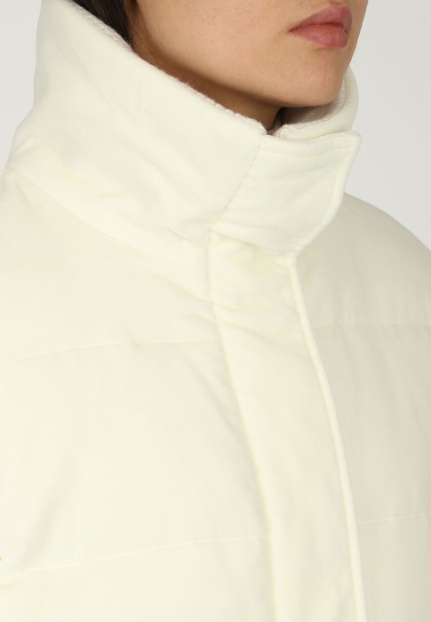 Продукция для женщин фото