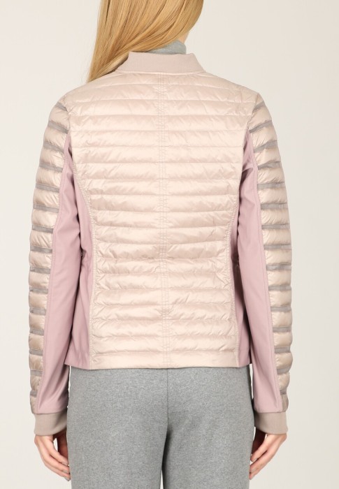 пуховик  из италии вид сбоку