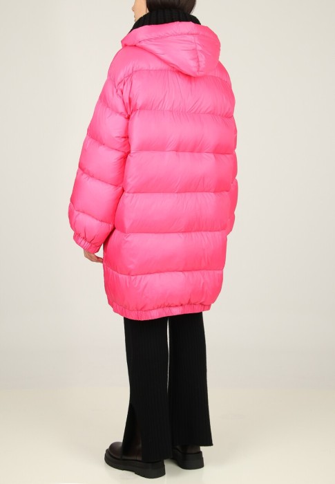 Товар розового цвета с внутренней стороны