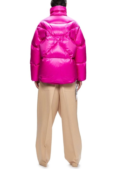 пуховик  по цене 115430 руб вид справа