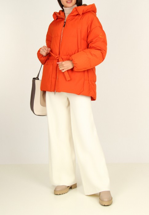 пуховик  от бренда replume вид слева