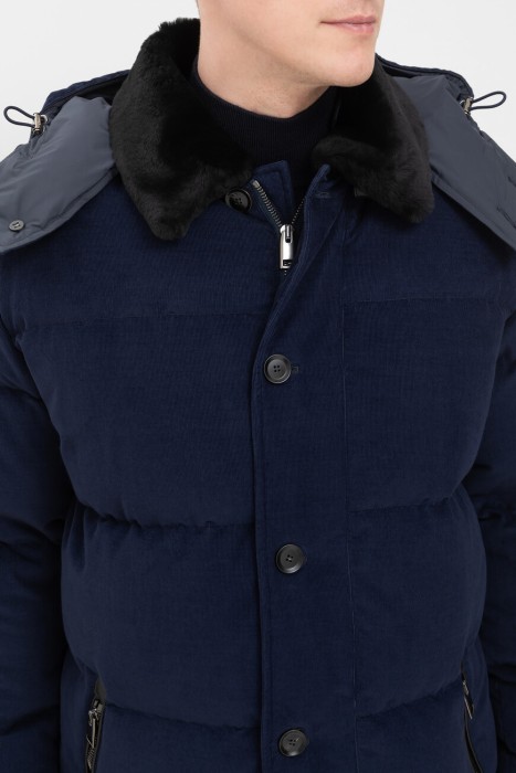 пуховик  из италии вид сбоку