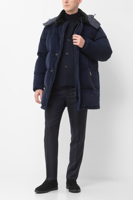 пуховик  универсального стиля с лицевой стороны