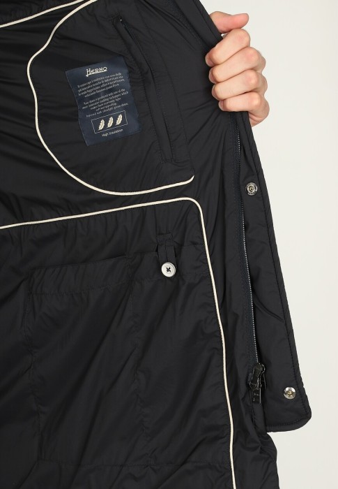 пуховик  универсального стиля с лицевой стороны