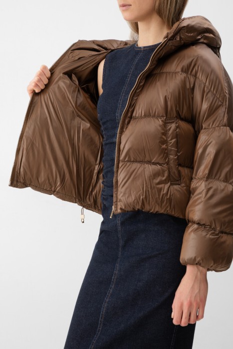 пуховик  из полиамида спереди