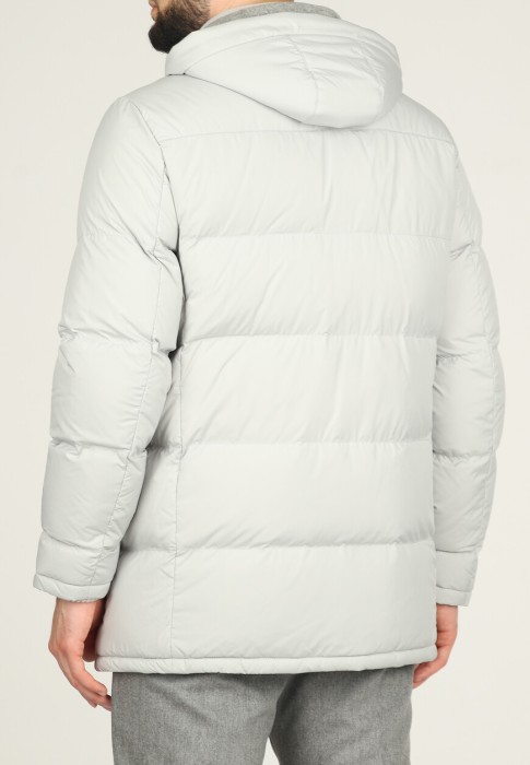 пуховик  из италии вид сбоку