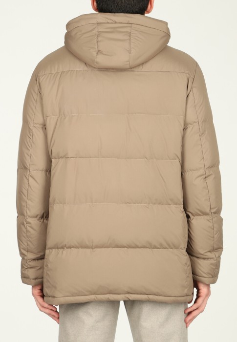 пуховик  из италии вид сбоку