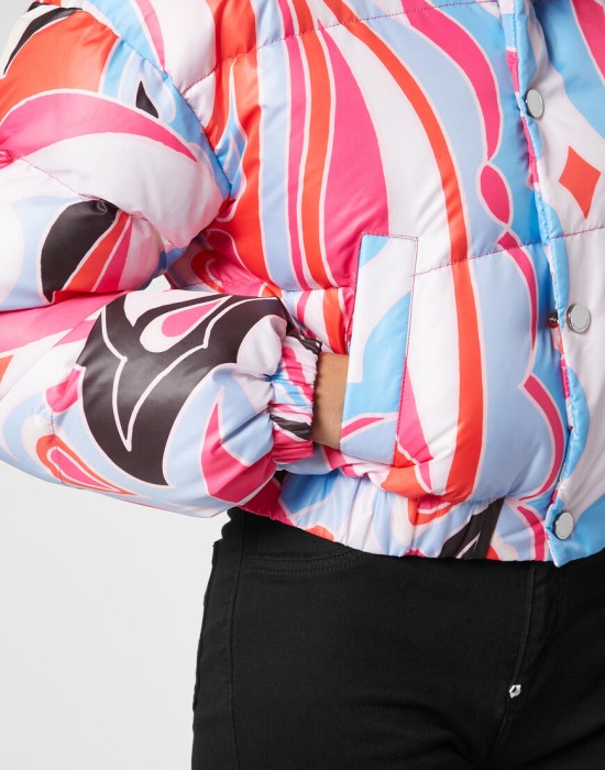 Продукция для женщин фото