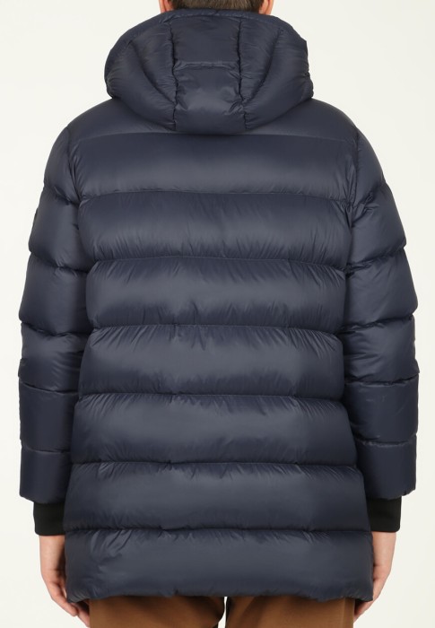 Товар синего цвета с внутренней стороны