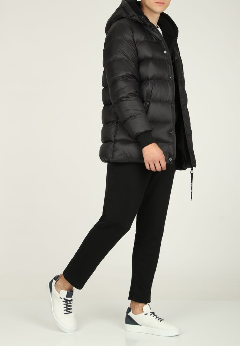 пуховик  из италии вид сбоку