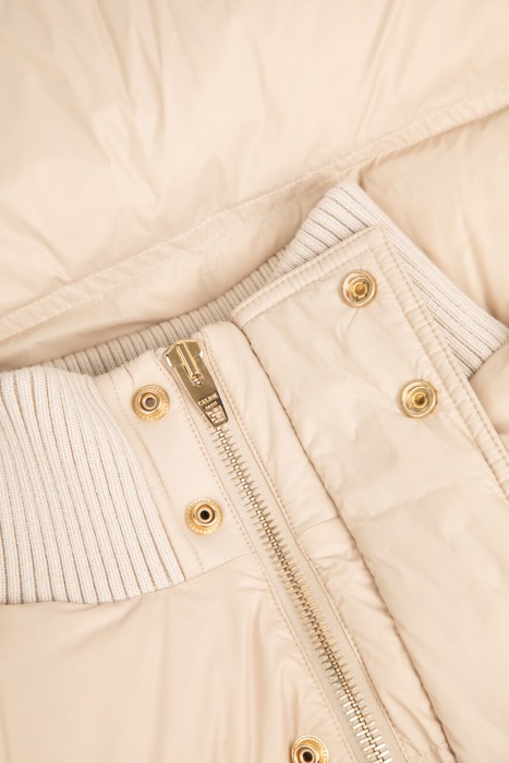 Продукция для женщин фото