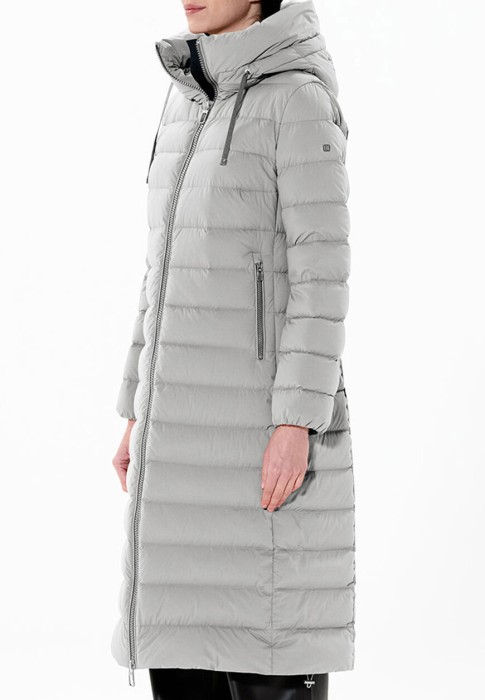 пуховик  из проверенных материалов спереди