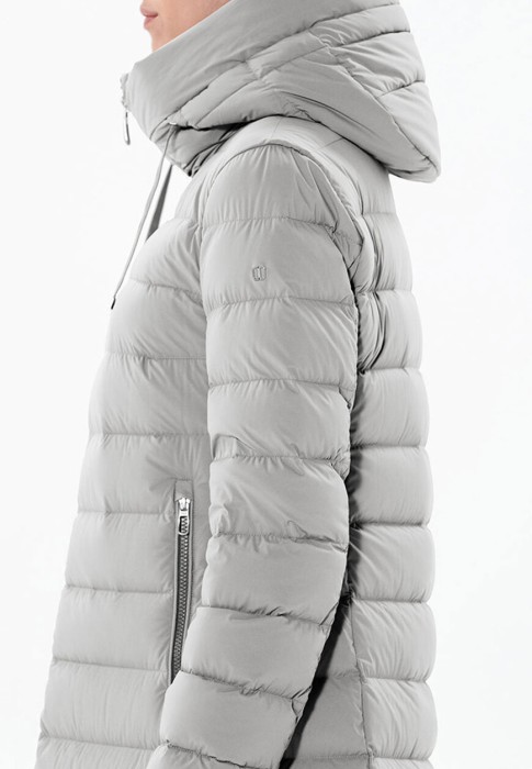 Продукция для женщин фото