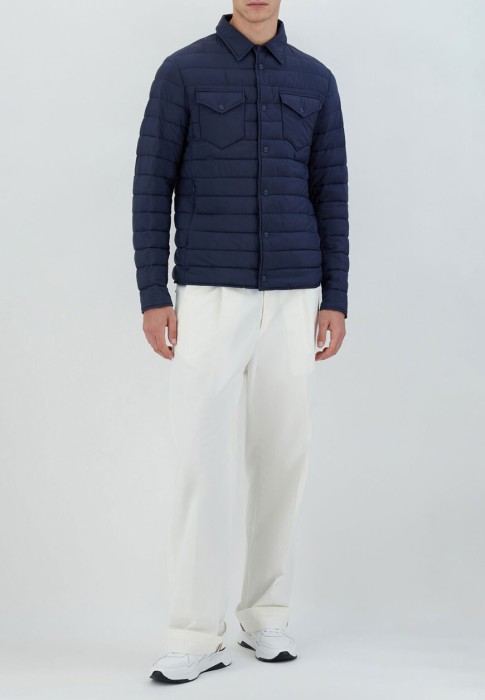 пуховик  по цене 62230 руб вид справа