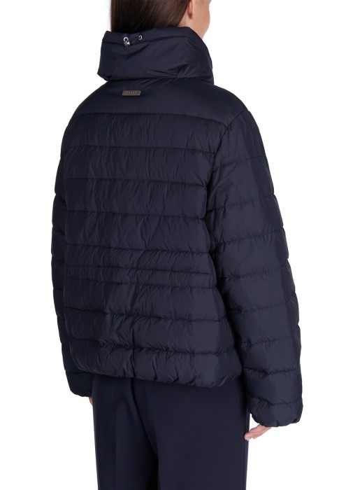 Продукция для женщин фото