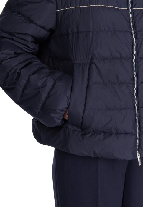 пуховик  универсального стиля с лицевой стороны