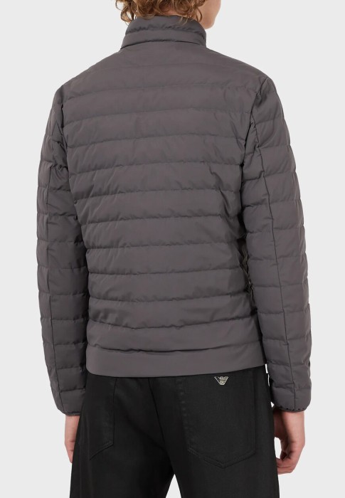 пуховик  из италии вид сбоку