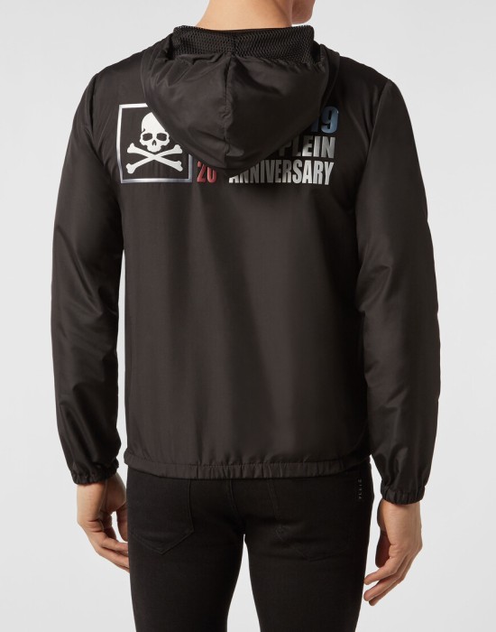 пуховик  из америки вид сбоку