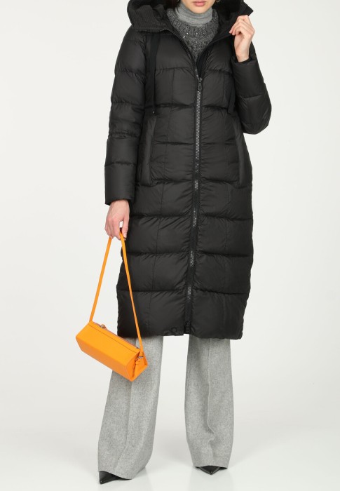 пуховик  по цене 51380 руб вид справа