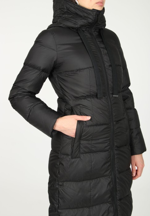 пуховик  из проверенных материалов спереди