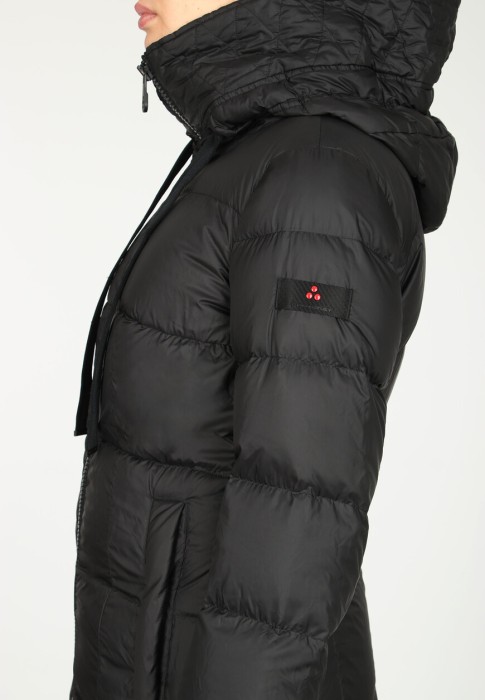 пуховик  универсального стиля с лицевой стороны