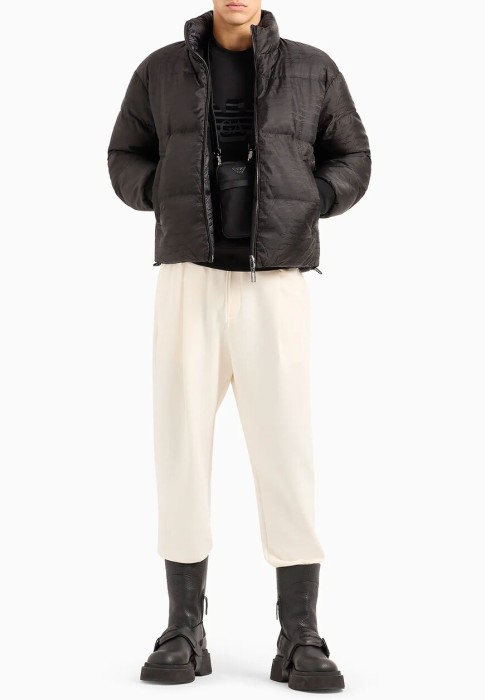 пуховик  из италии вид сбоку