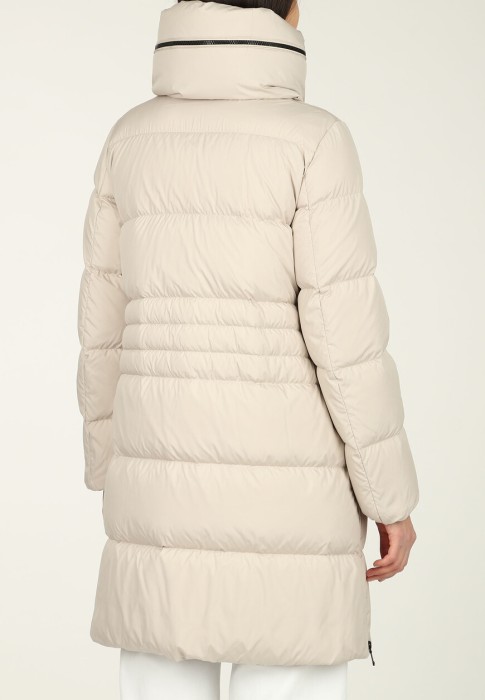 Товар серого цвета с внутренней стороны