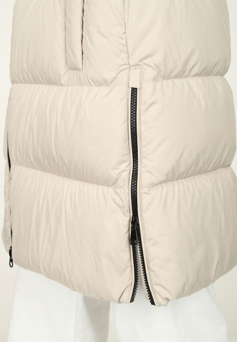 пуховик  из проверенных материалов спереди