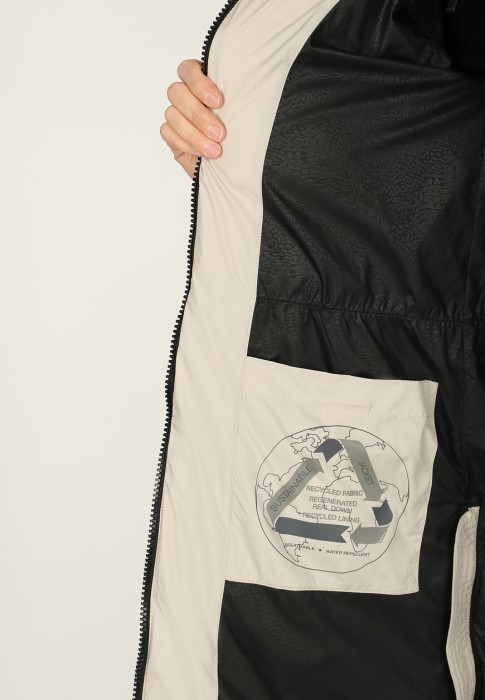 пуховик  универсального стиля с лицевой стороны