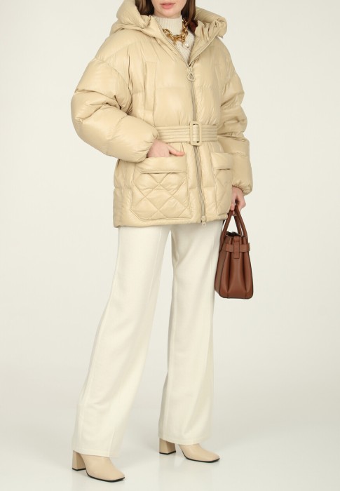 пуховик  из америки вид сбоку