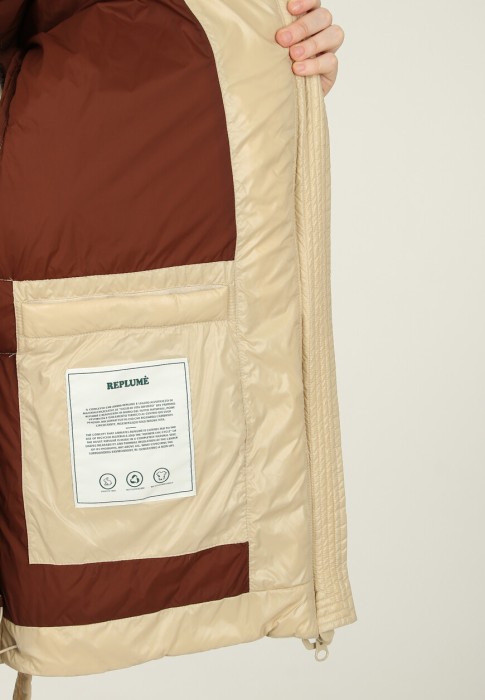 пуховик  универсального стиля с лицевой стороны