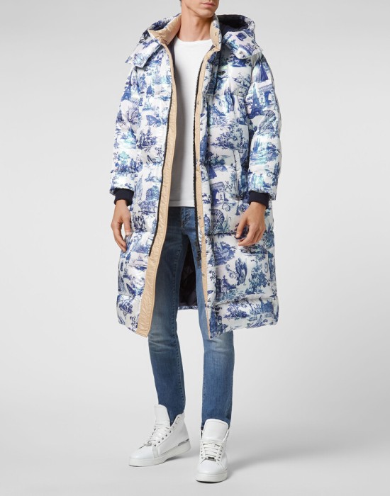 Товар белого цвета с внутренней стороны