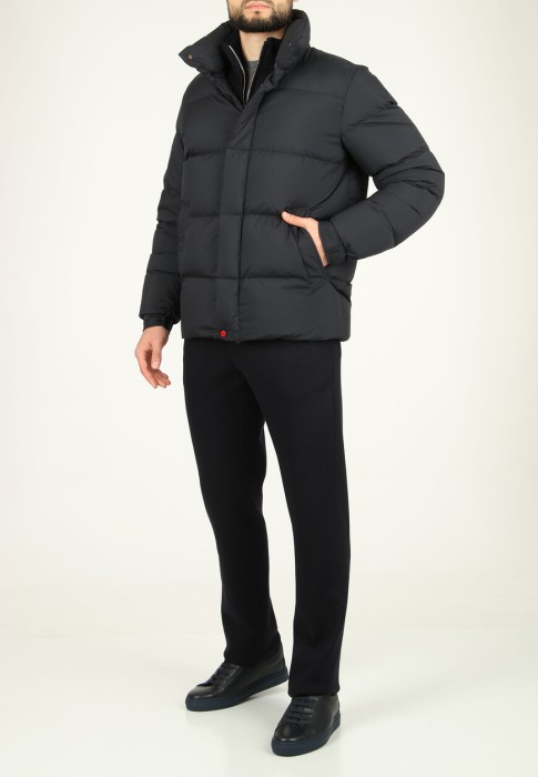 пуховик  от бренда kiton вид слева